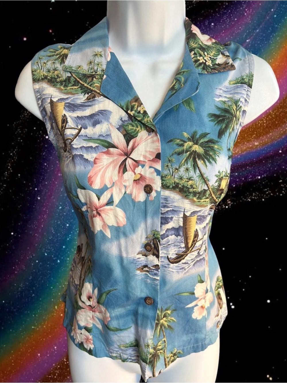 Vintage 90’s Hawaiian button down collared sleeveless shirt. The brand is KY’S